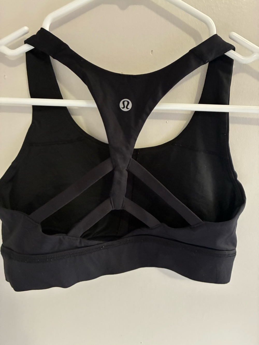 Lululemon Energy Sport Bra Womens Black SZ 6 Crossback - Picture 2 of 4